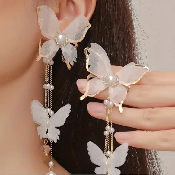 Nasty Gal Butterfly Pearl Tassel Earrings - Picture 6 of 12